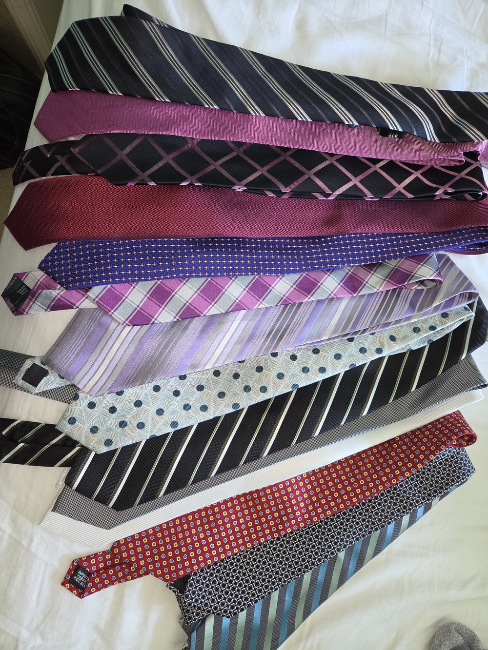 Men's Purple and Pink Patterned Tie Collection - Stylish Formal Neckties